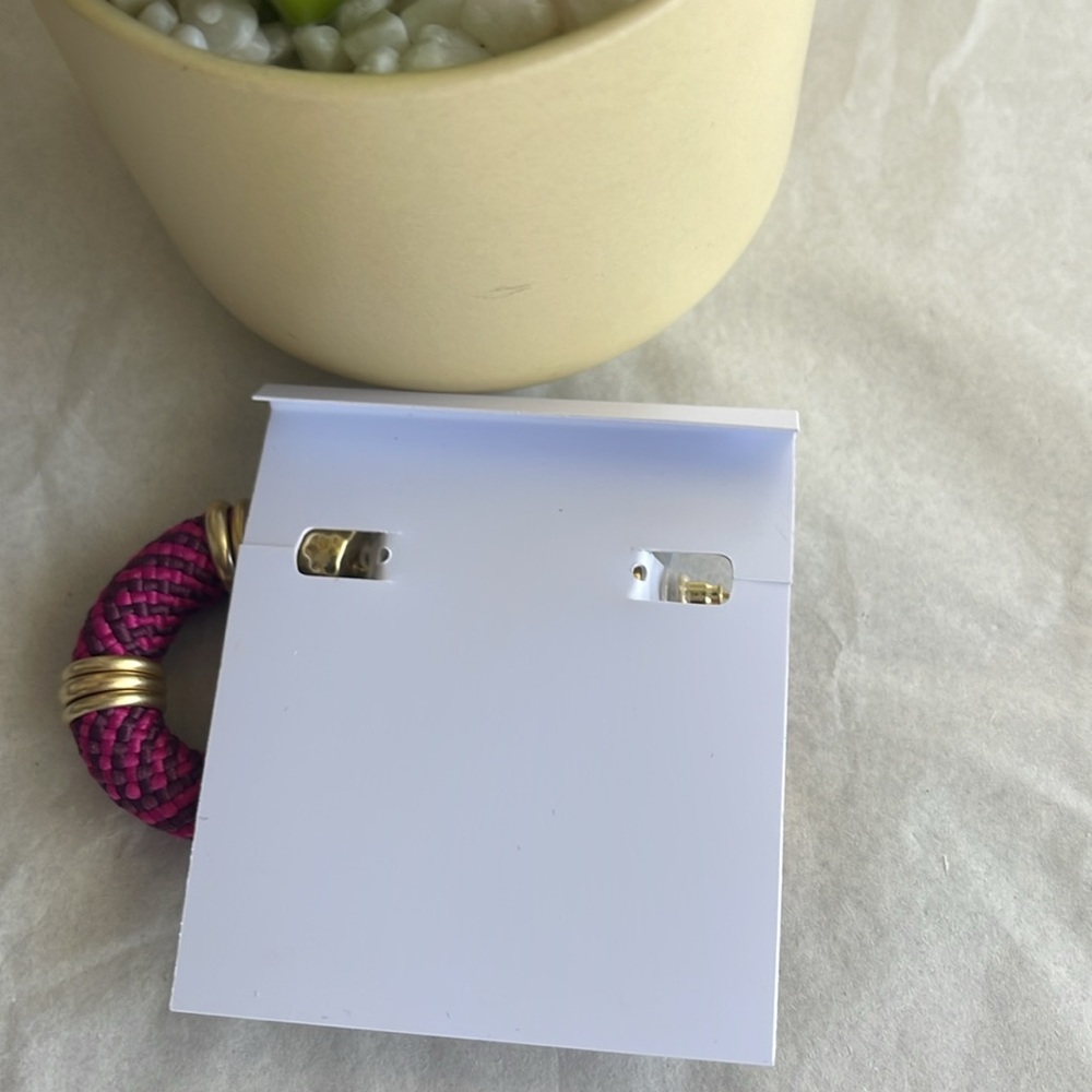 Kendra Scott Maya Hoop Earrings - Picture 5 of 6
